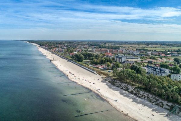 Sierpień nad morzem w Sarbinowie dla Klubu