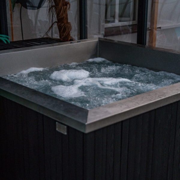 Jacuzzi 39°C w strefie SPA Wczasowej 8